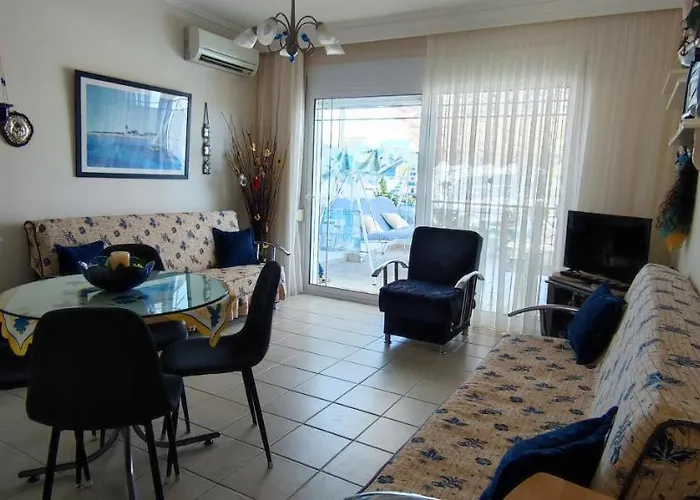 Sunflower Apartamento Néa Péramos