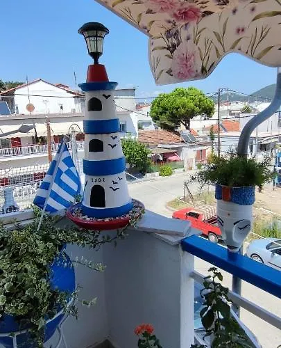 Apartamento Sunflower Néa Péramos