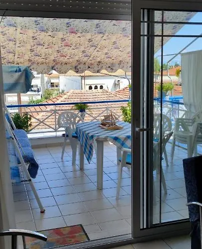 Apartamento Sunflower Néa Péramos