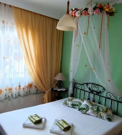 Sunflower Apartman Néa Péramos
