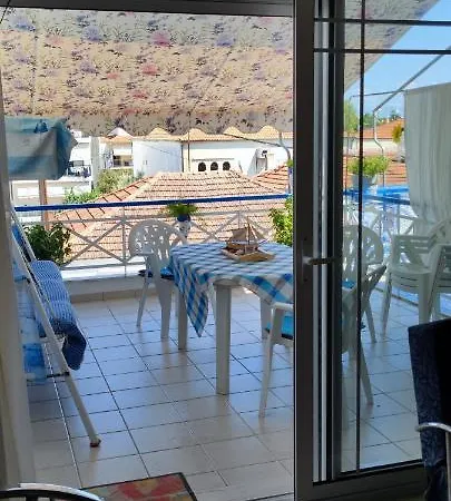 Apartament Sunflower Néa Péramos