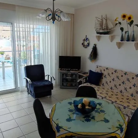 Apartman Sunflower Néa Péramos